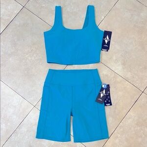 NWT SKECHERS Teal Athletic Crop Top and Shorts Set Size Large